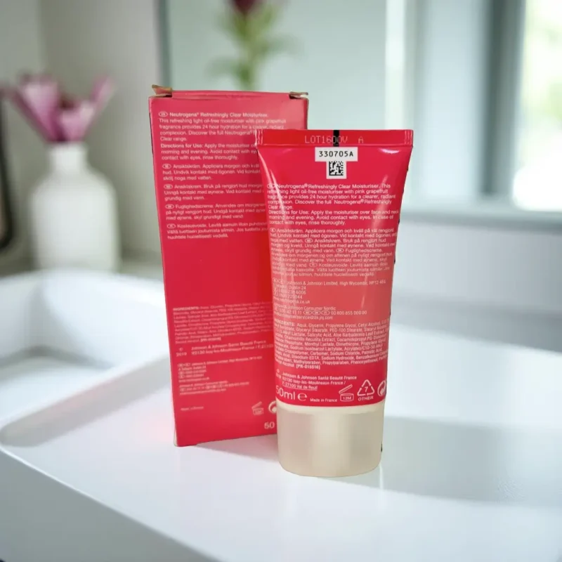 Neutrogena Refreshingly Clear Oil-Free Moisturiser